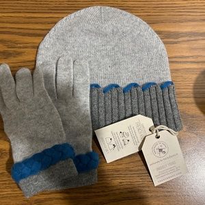 Cashmere hat and gloves